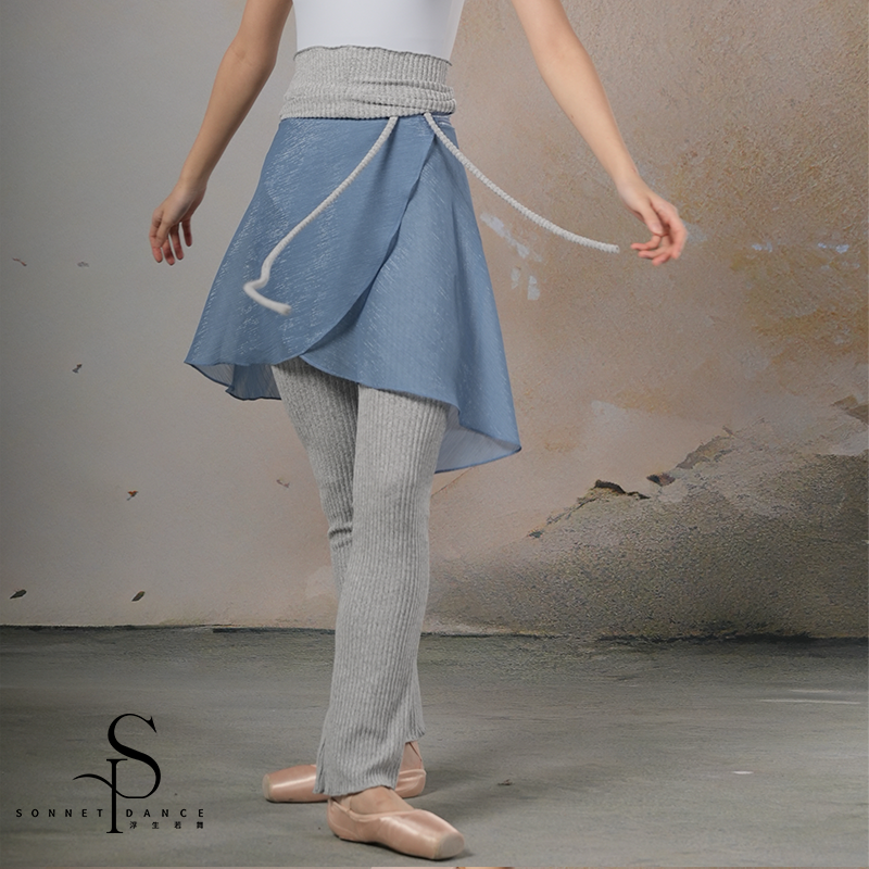 ‘ The Warm ' light weight pants with extended waist line