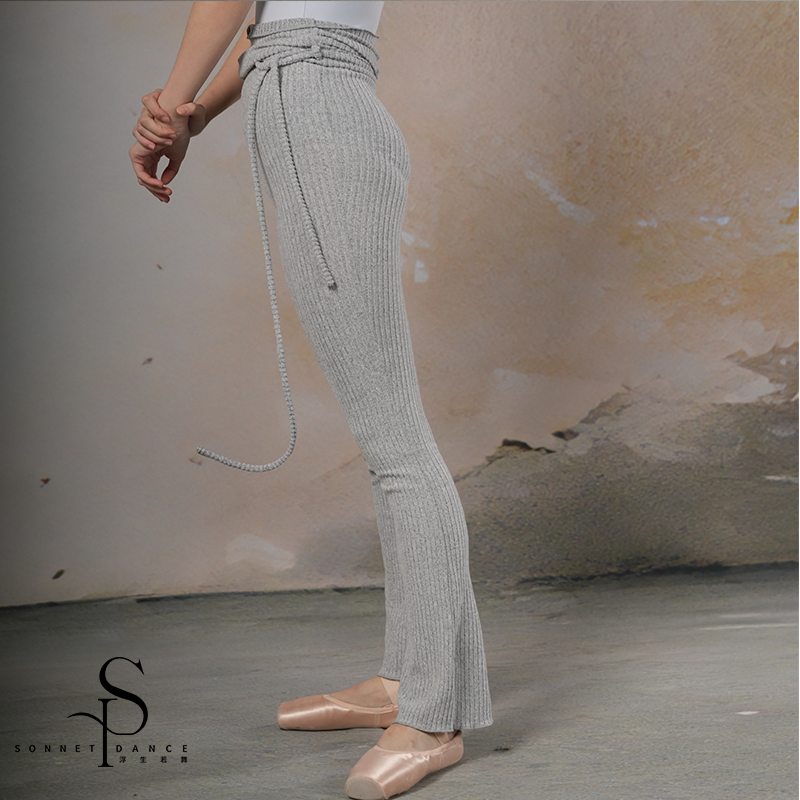‘ The Warm ' light weight pants with extended waist line
