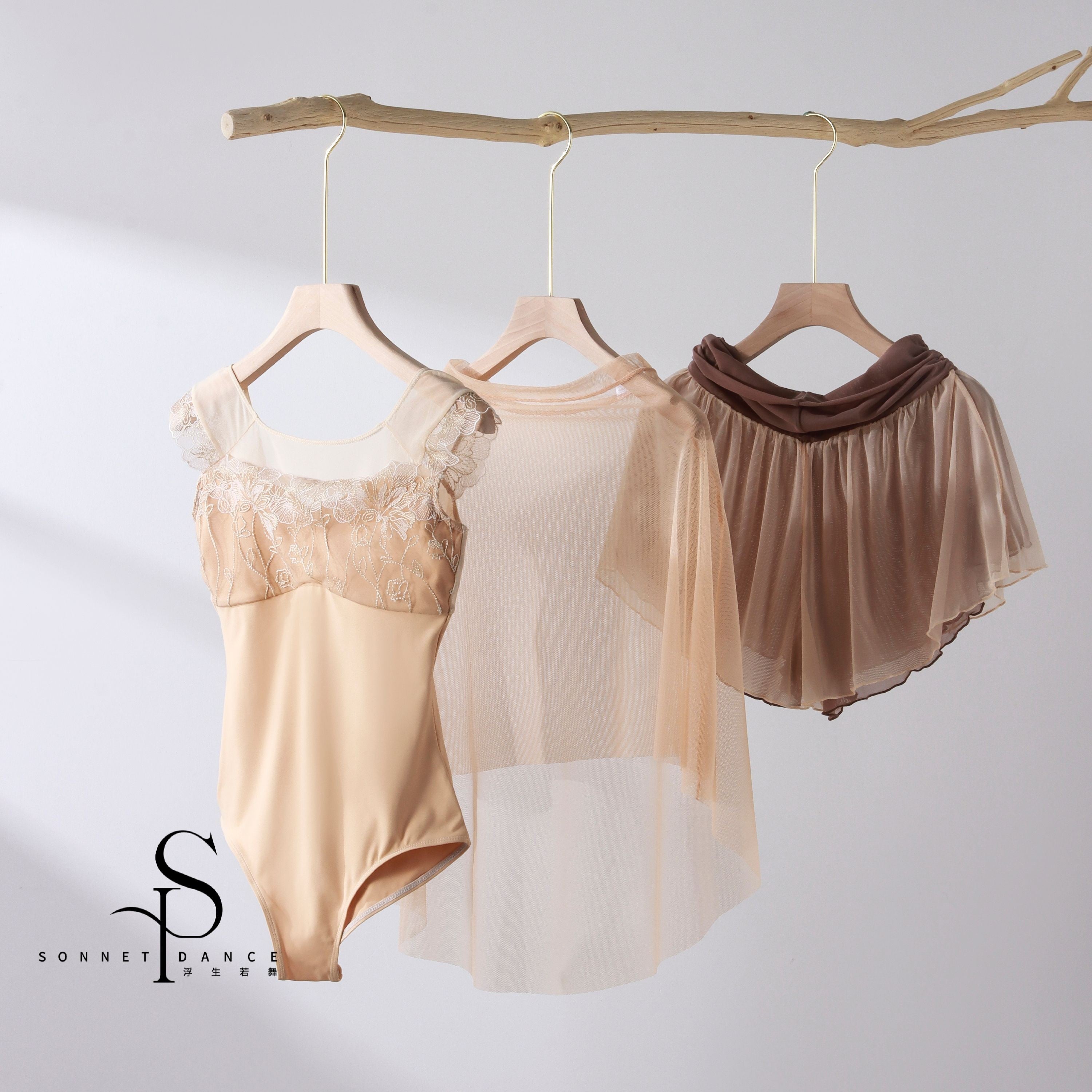 ' The Lily ' Embroidery lace leotard