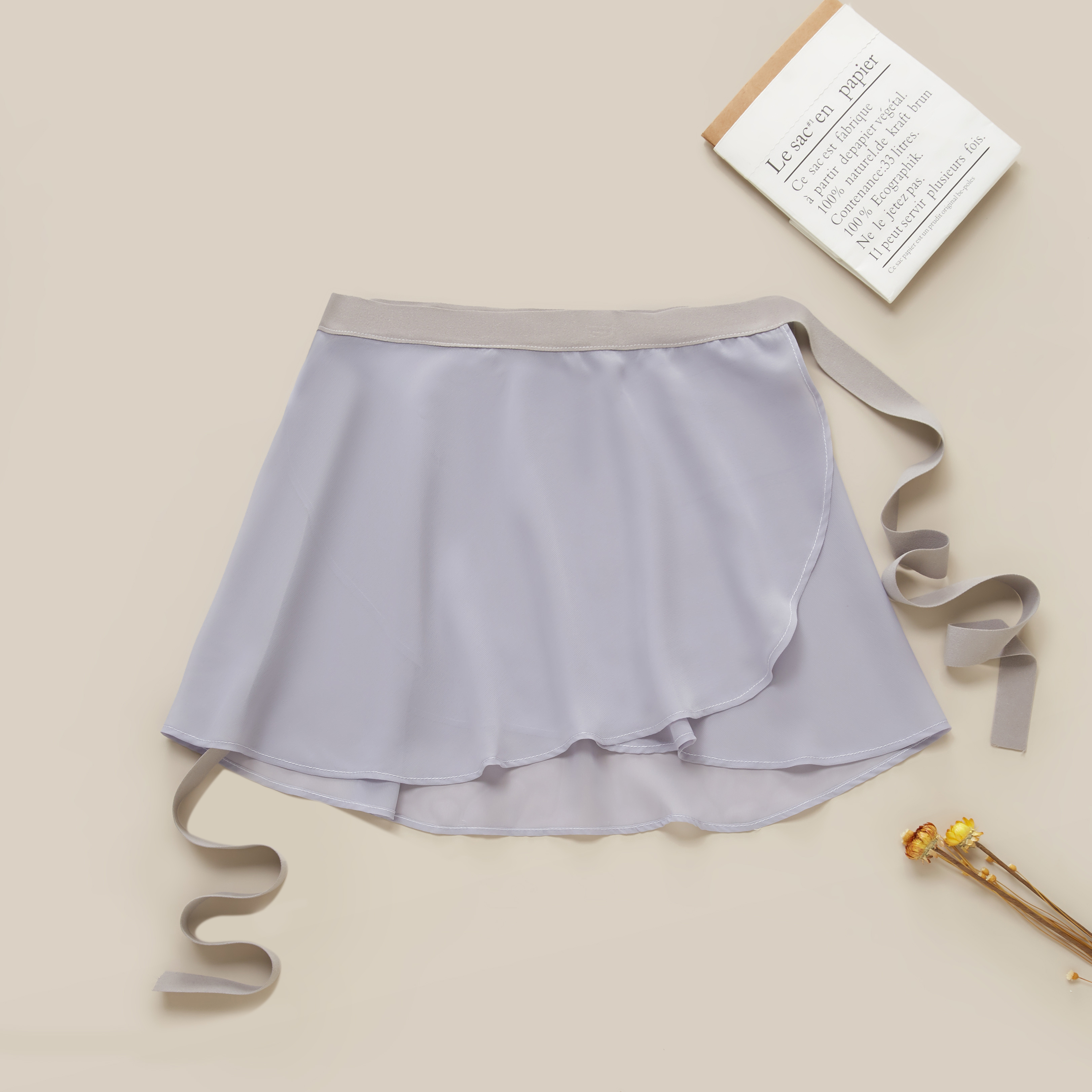 ' The Contrast ' wide waistband short skirt