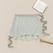 ' The Contrast ' wide waistband short skirt