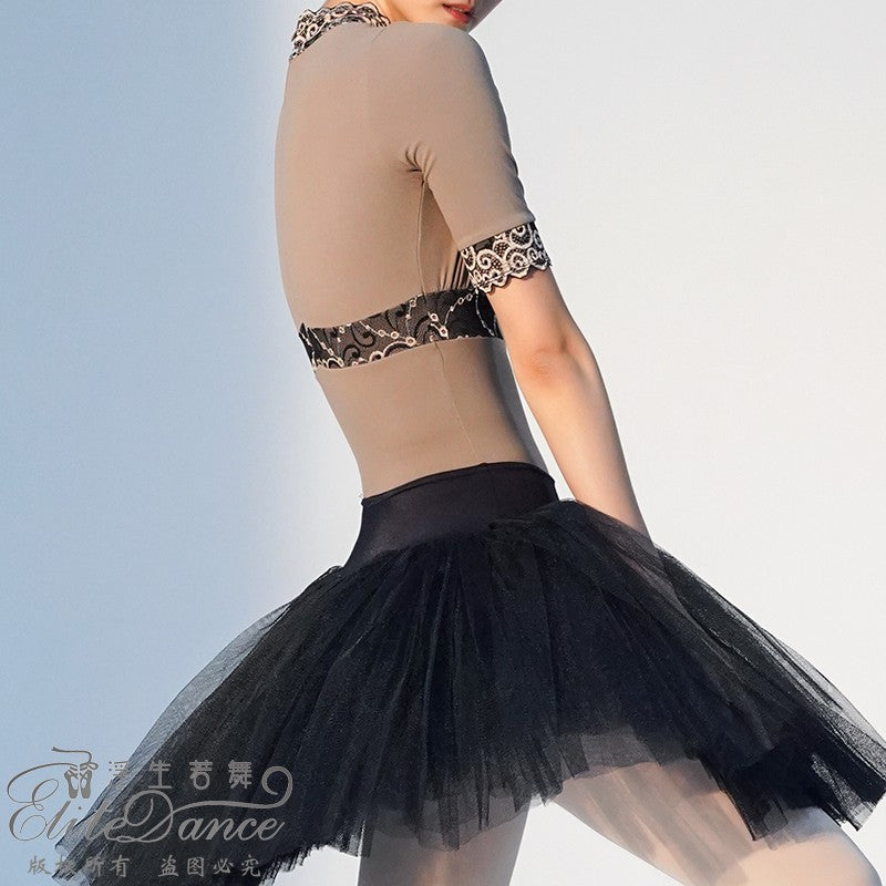 ' The Queen ' long sleeves lace leotard