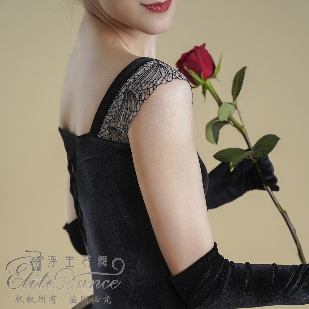 ’The Nightingale and Rose‘ velvet  leotard