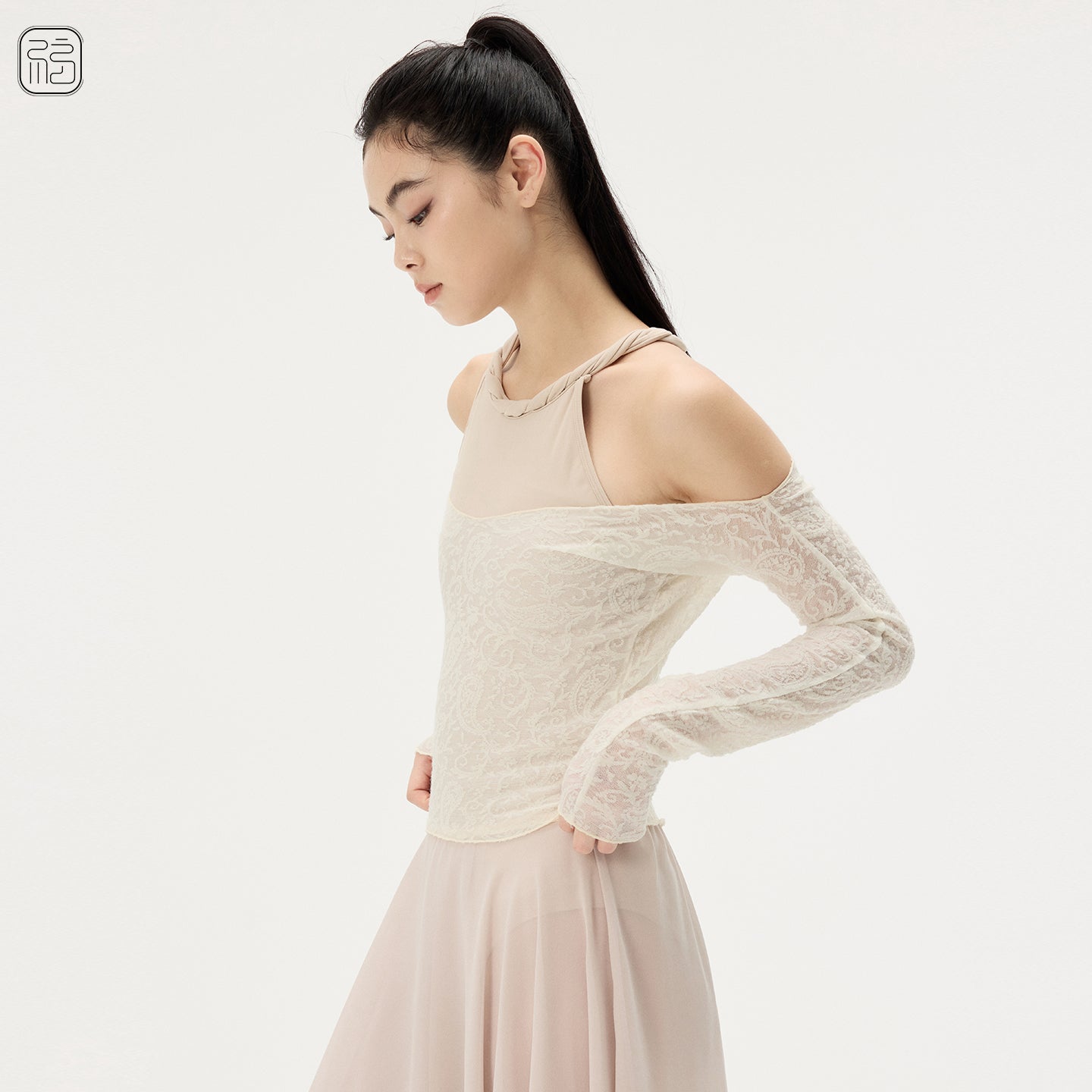 ‘ The Embossed ‘ 40% wool Top & Leg Warmers