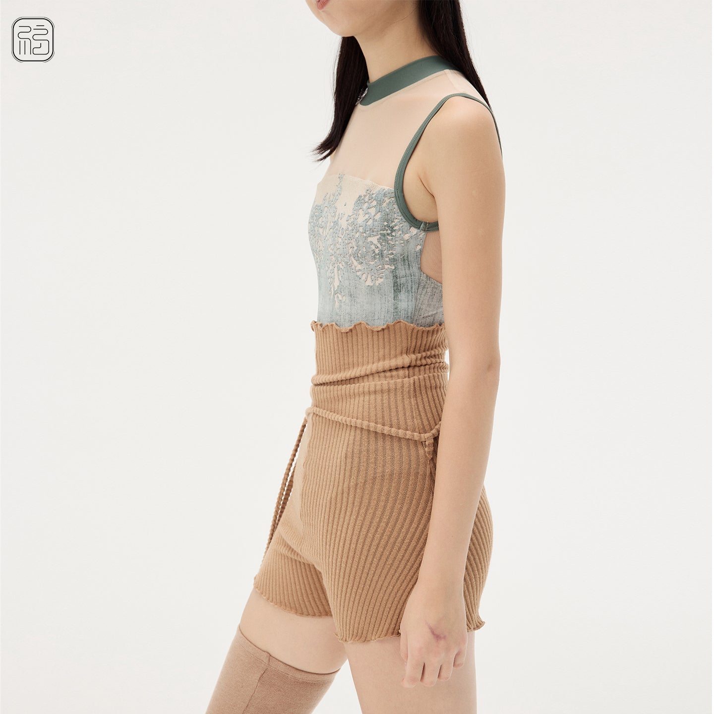 ‘ The Warm ' light weight shorts with extended waist line