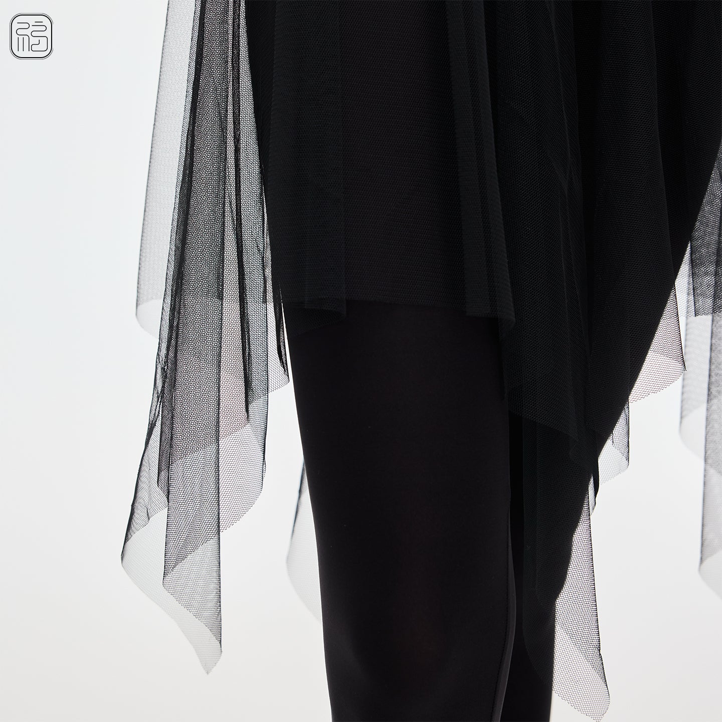 ’ The Studio Collection' Mid-long mesh skirt