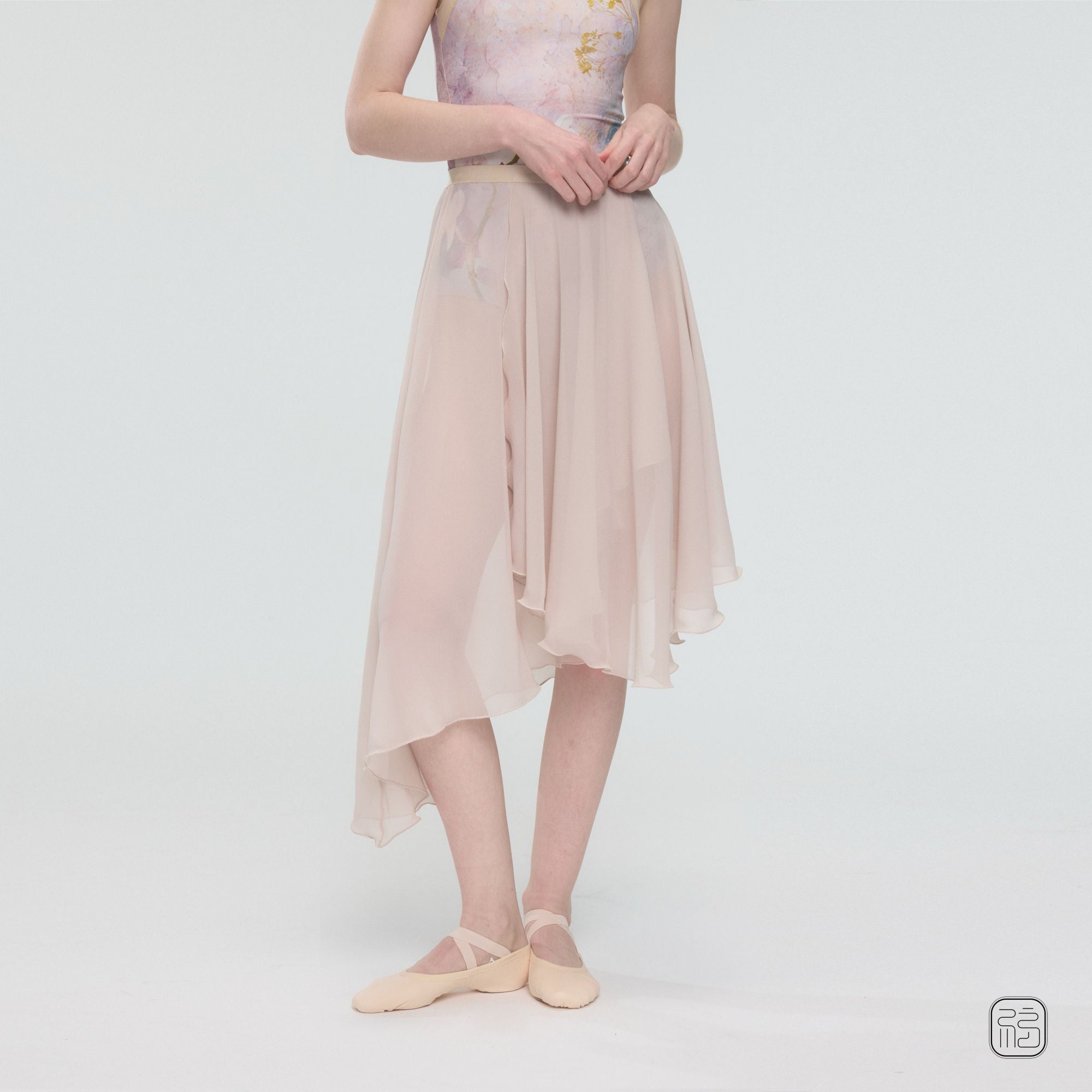 ‘ The Asymmetrical ’  Soft-Tone Chiffon Skirt