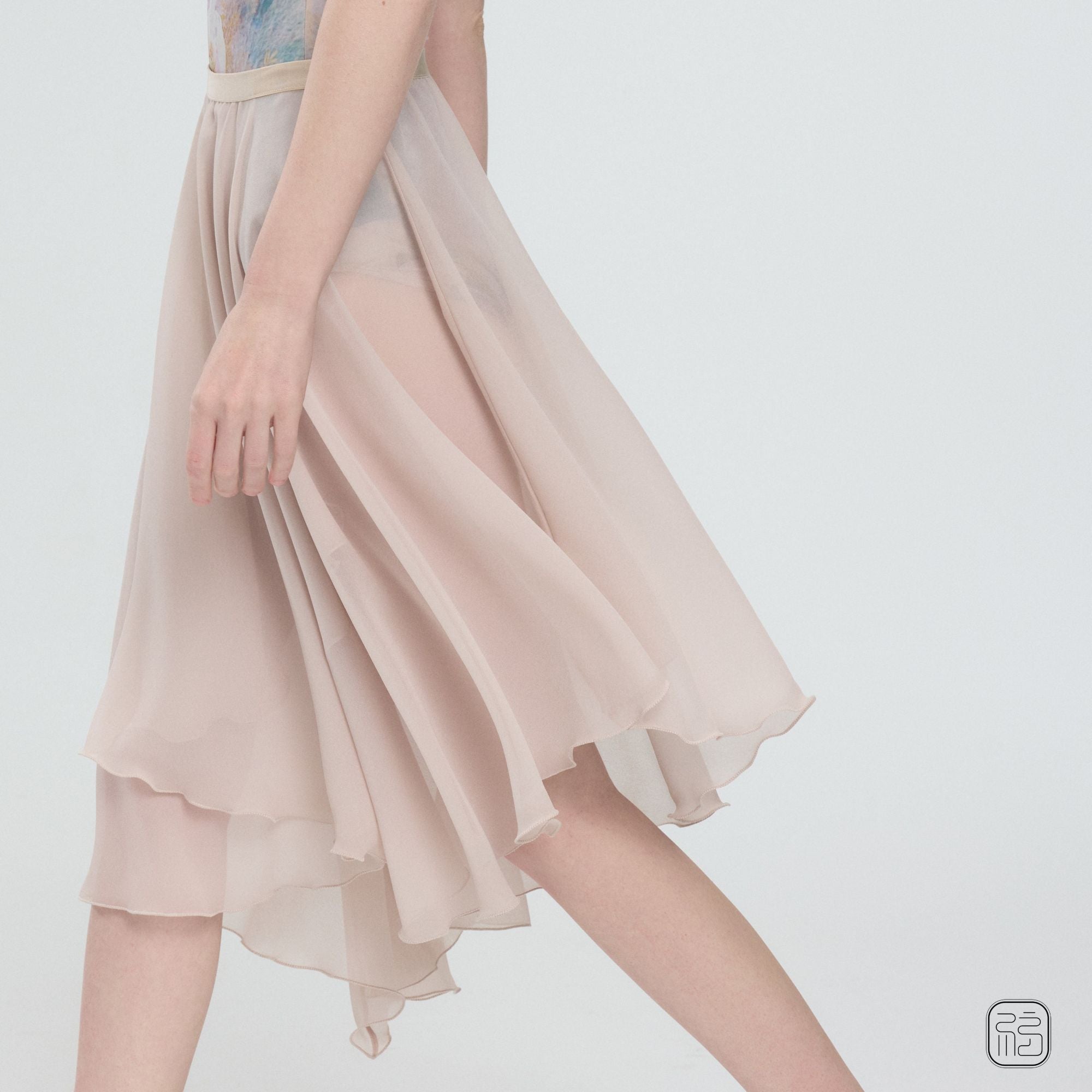‘ The Asymmetrical ’  Soft-Tone Chiffon Skirt