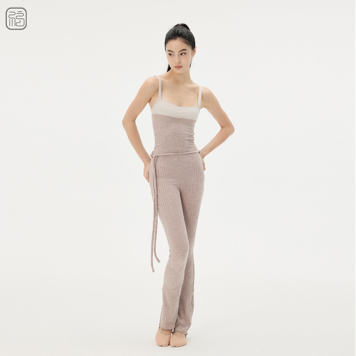 ‘ The Warm ' light weight pants with extended waist line